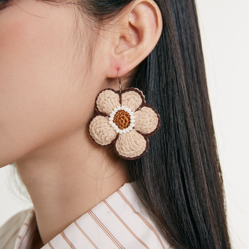 Geometric flower earrings