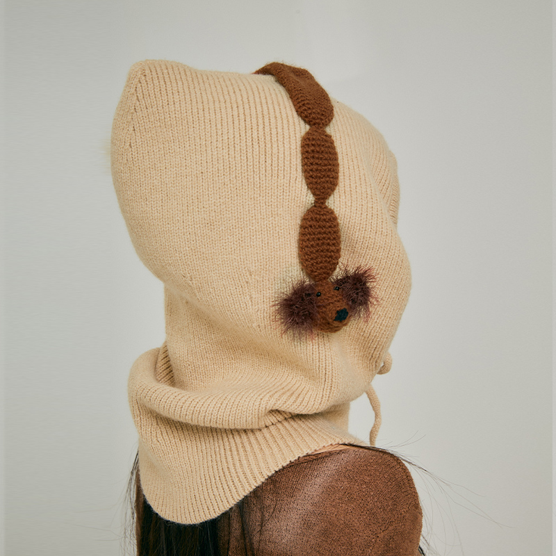 handmade jewelry  unique accessories Dachshund hat-feeky