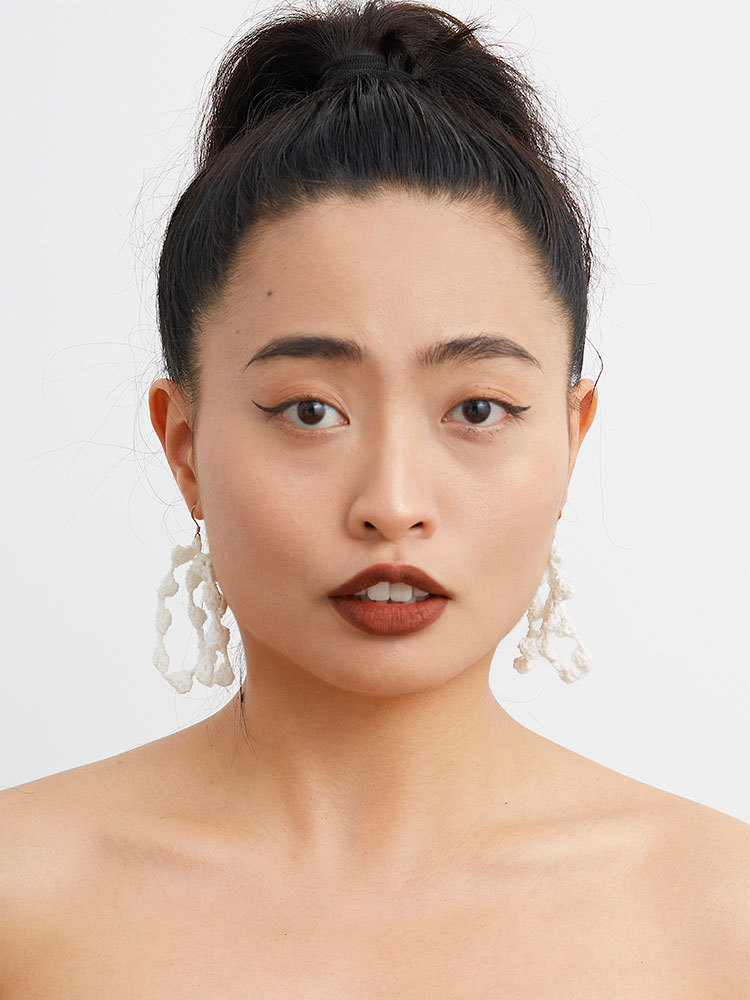 White plush earrings-feeky