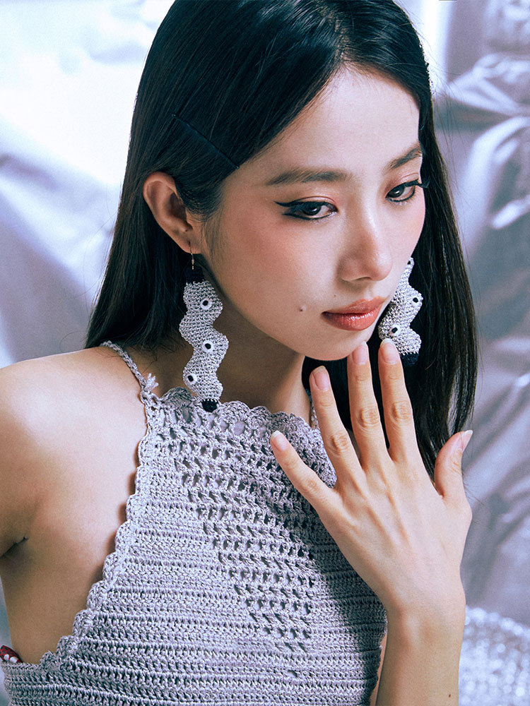 Silver banana earrings-feeky
