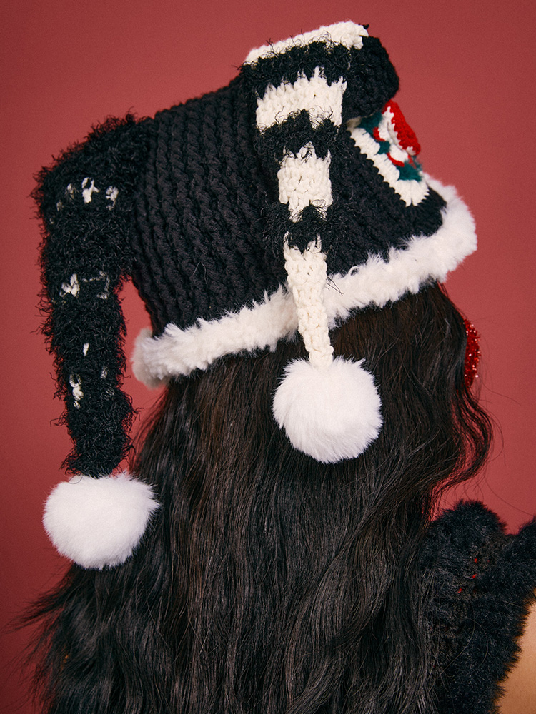 handmade jewelry  unique accessories Clown hat-feeky