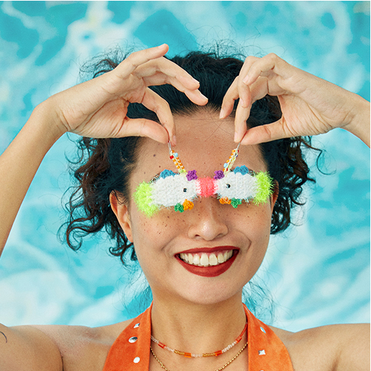 handmade jewelry  unique accessories Kissing Fish Earrings-feeky