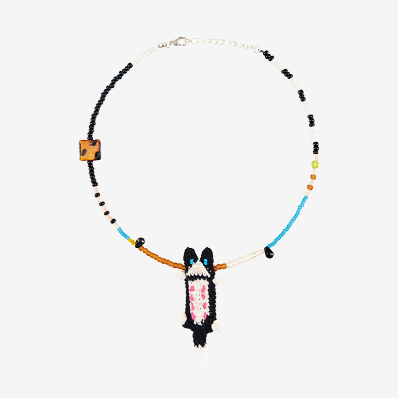 handmade jewelry  unique accessories Lying flat cat necklace-feeky