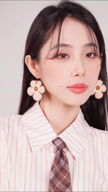 Geometric flower earrings