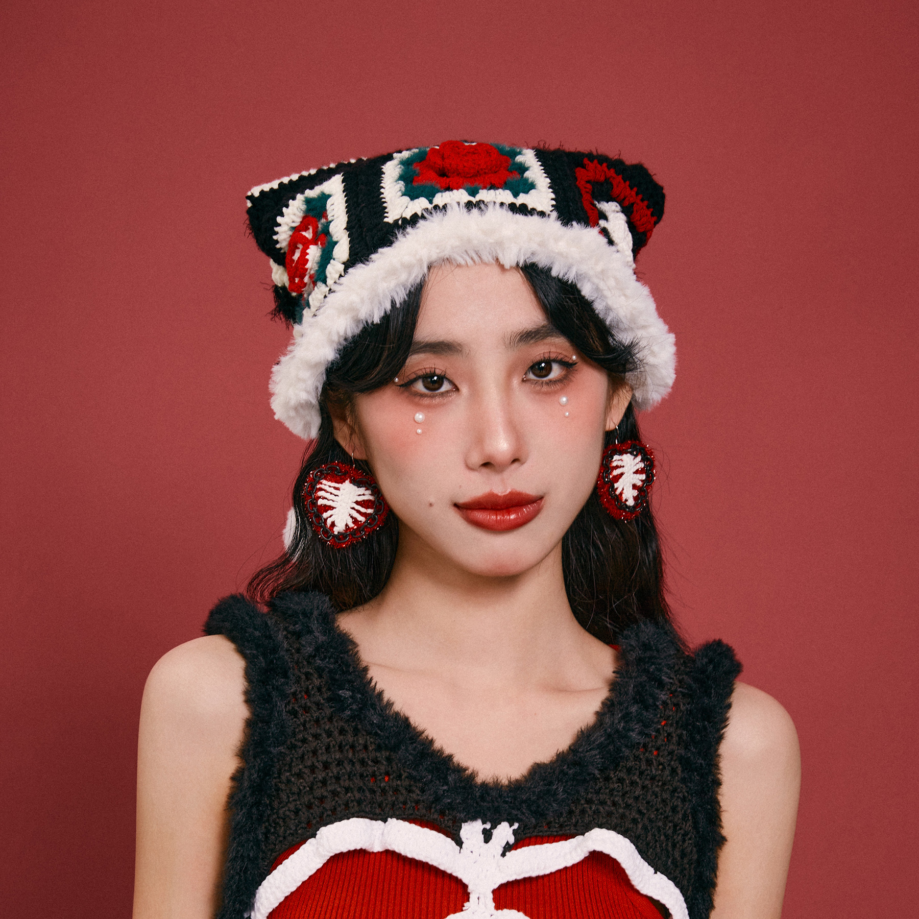 handmade jewelry  unique accessories Clown hat-feeky