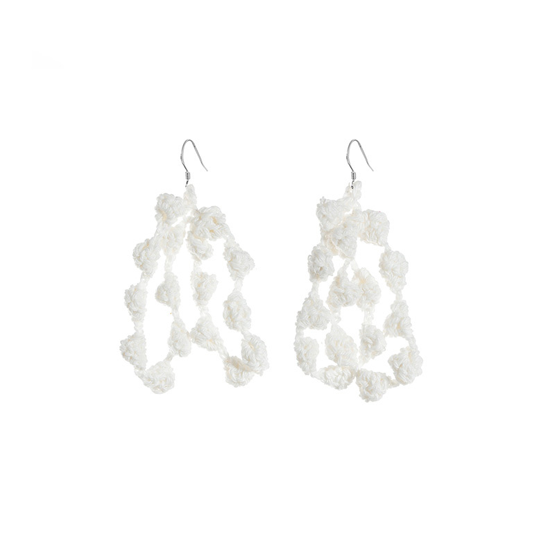 White plush earrings-feeky