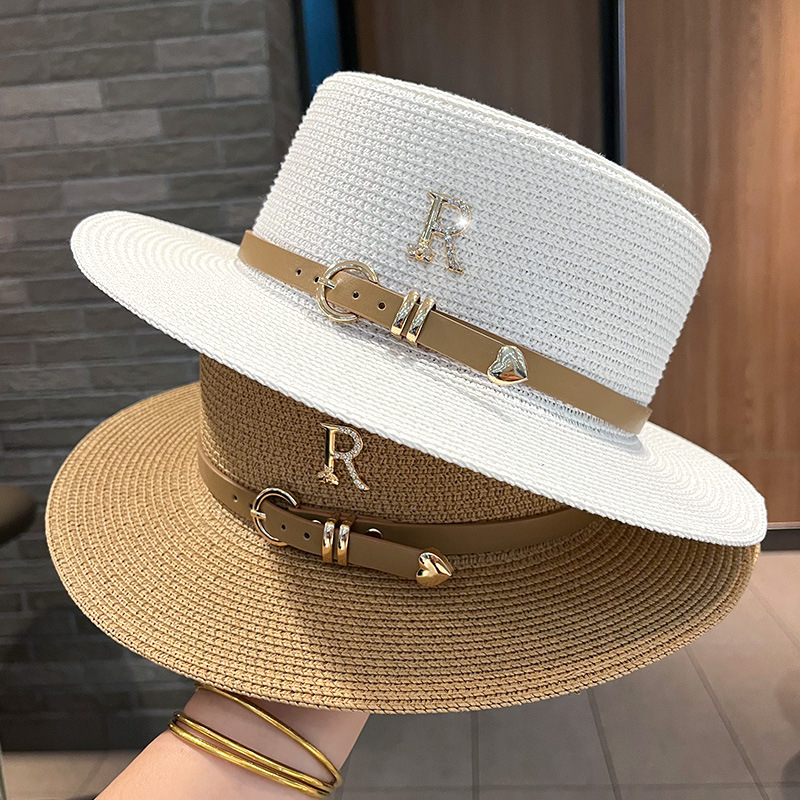 Metal letter R leather buckle with straw hat