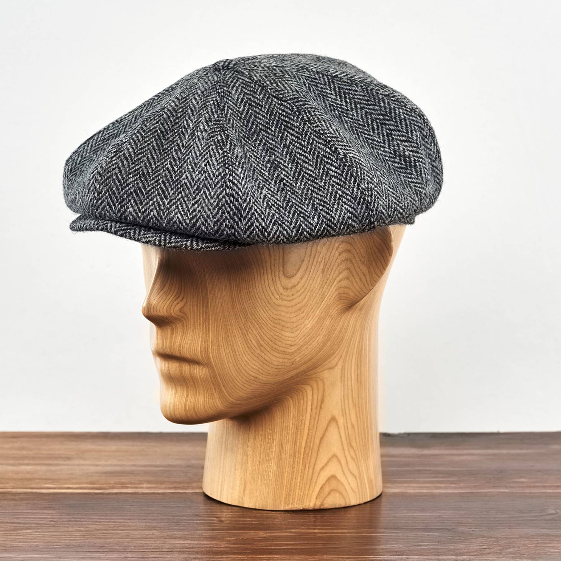 PEAKY CAPS Genuine Scottish Harris Tweed 8 Panels Man Cap GRAY-BLACK