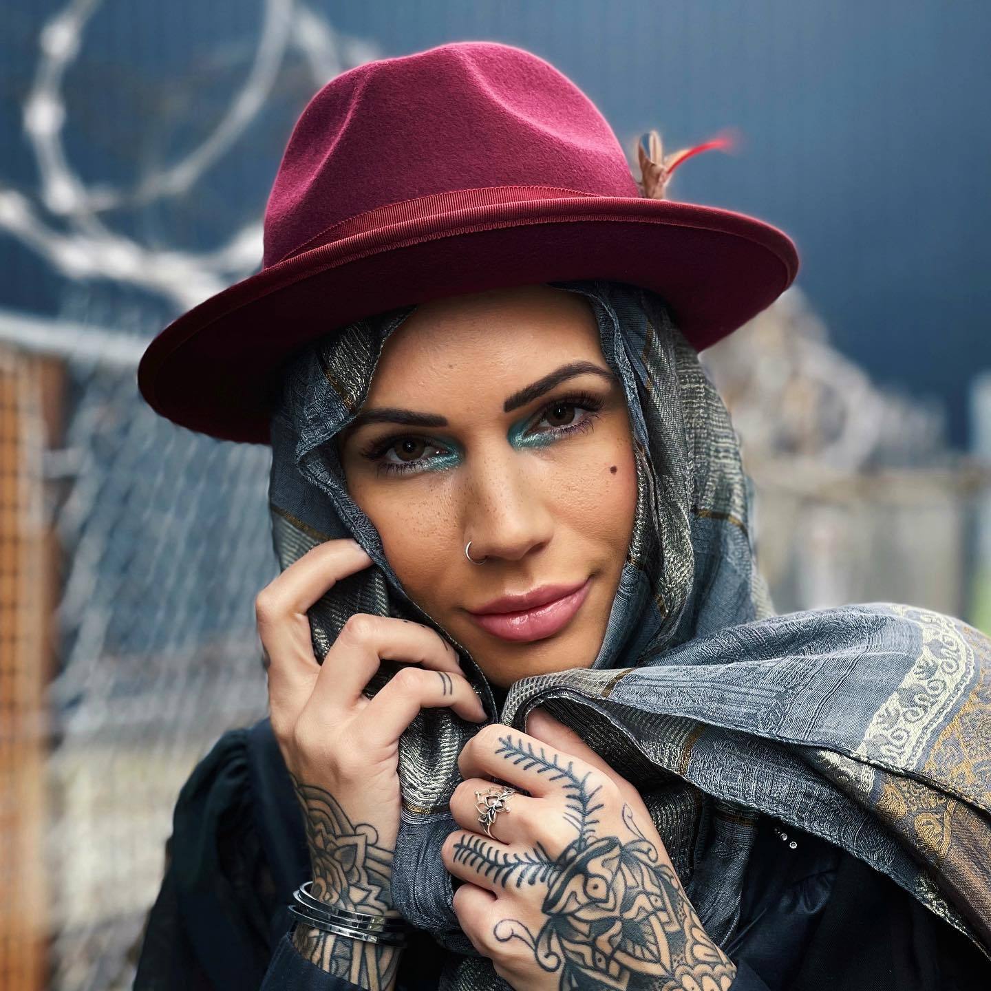 Trilby Fedora – Burgundy[Fast shipping and box packing]