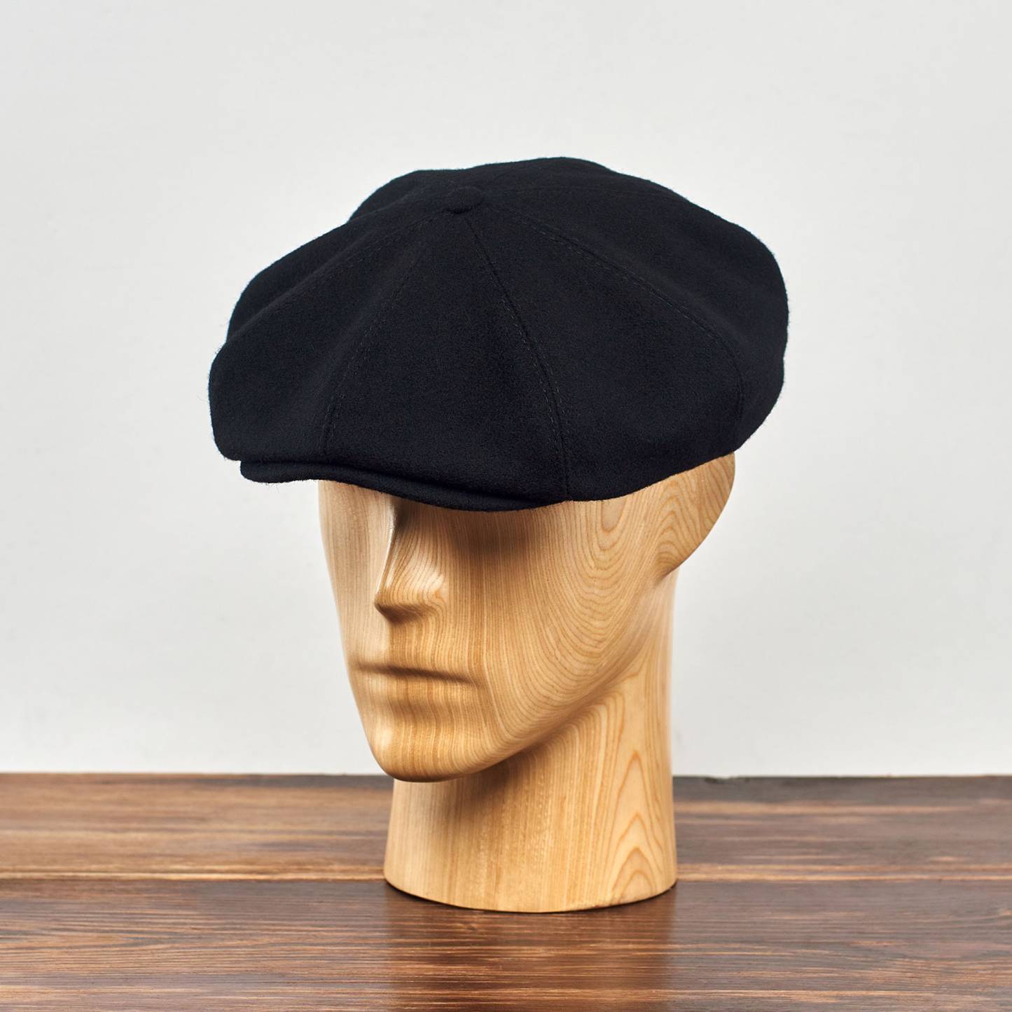 PEAKY CAPS Genuine Scottish Harris Tweed 8 Panels Man Cap Black