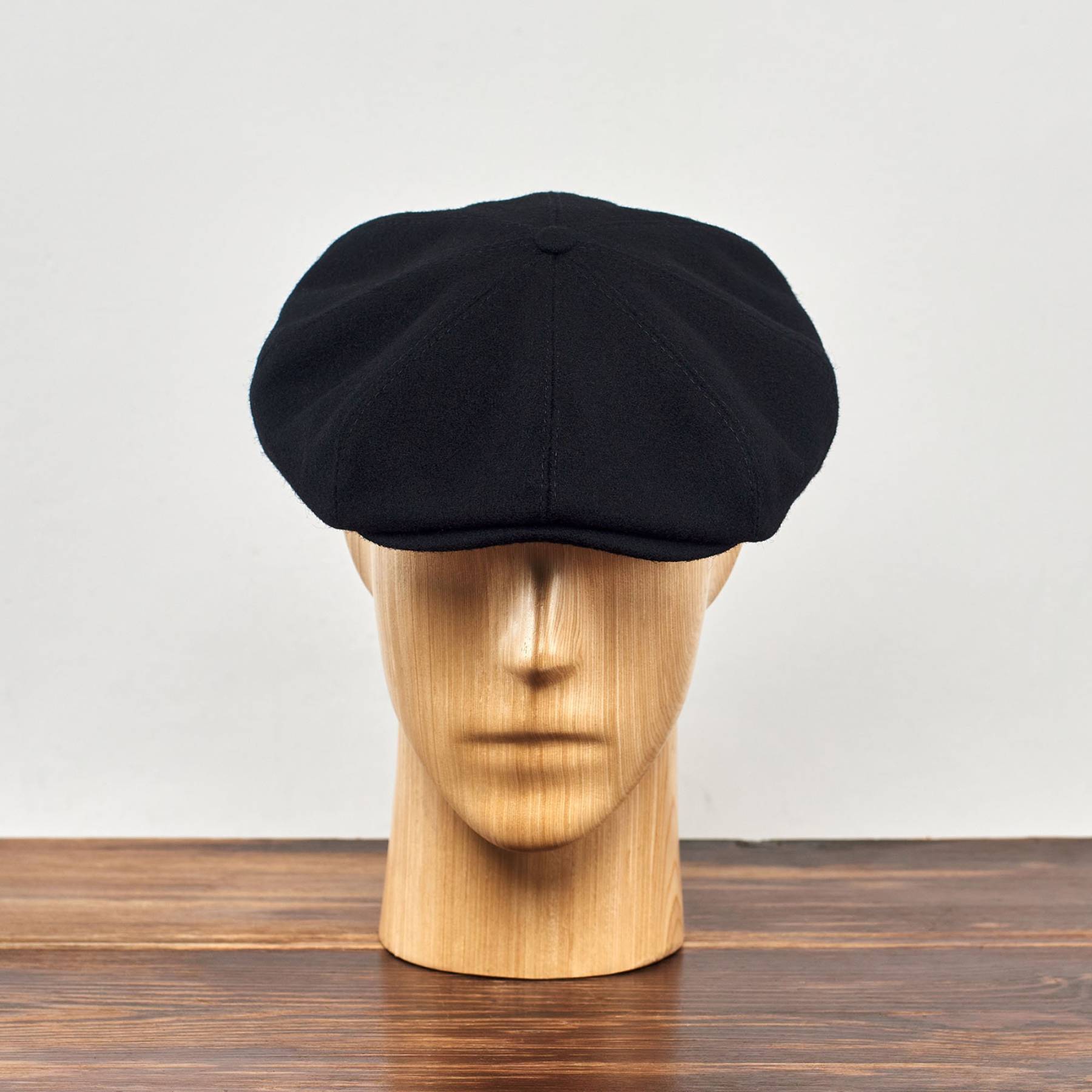 PEAKY CAPS Genuine Scottish Harris Tweed 8 Panels Man Cap Black