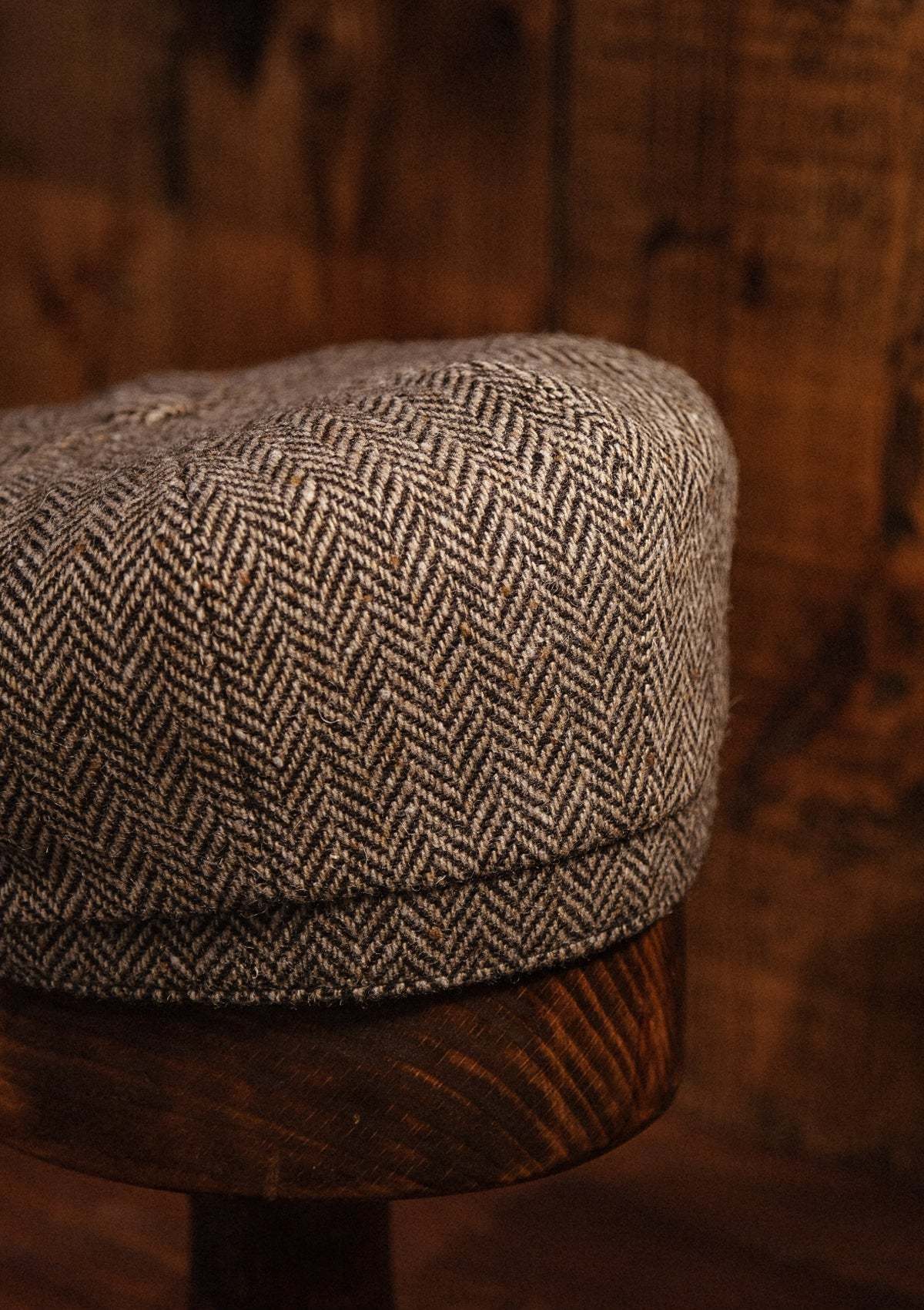 Ridgmount Baker Boy - (Narrow Width) Cream & Cocoa Herringbone Donegal Tweed