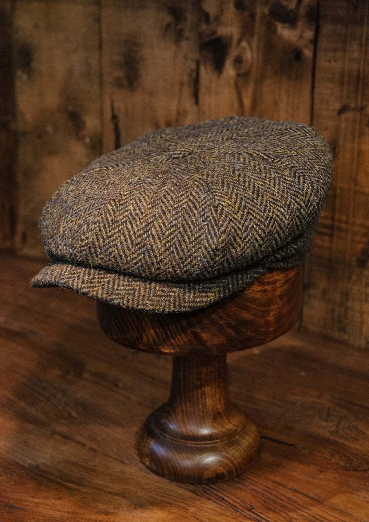 Ridgmount Baker Boy - (Narrow Width) Harris Tweed Green Herringbone