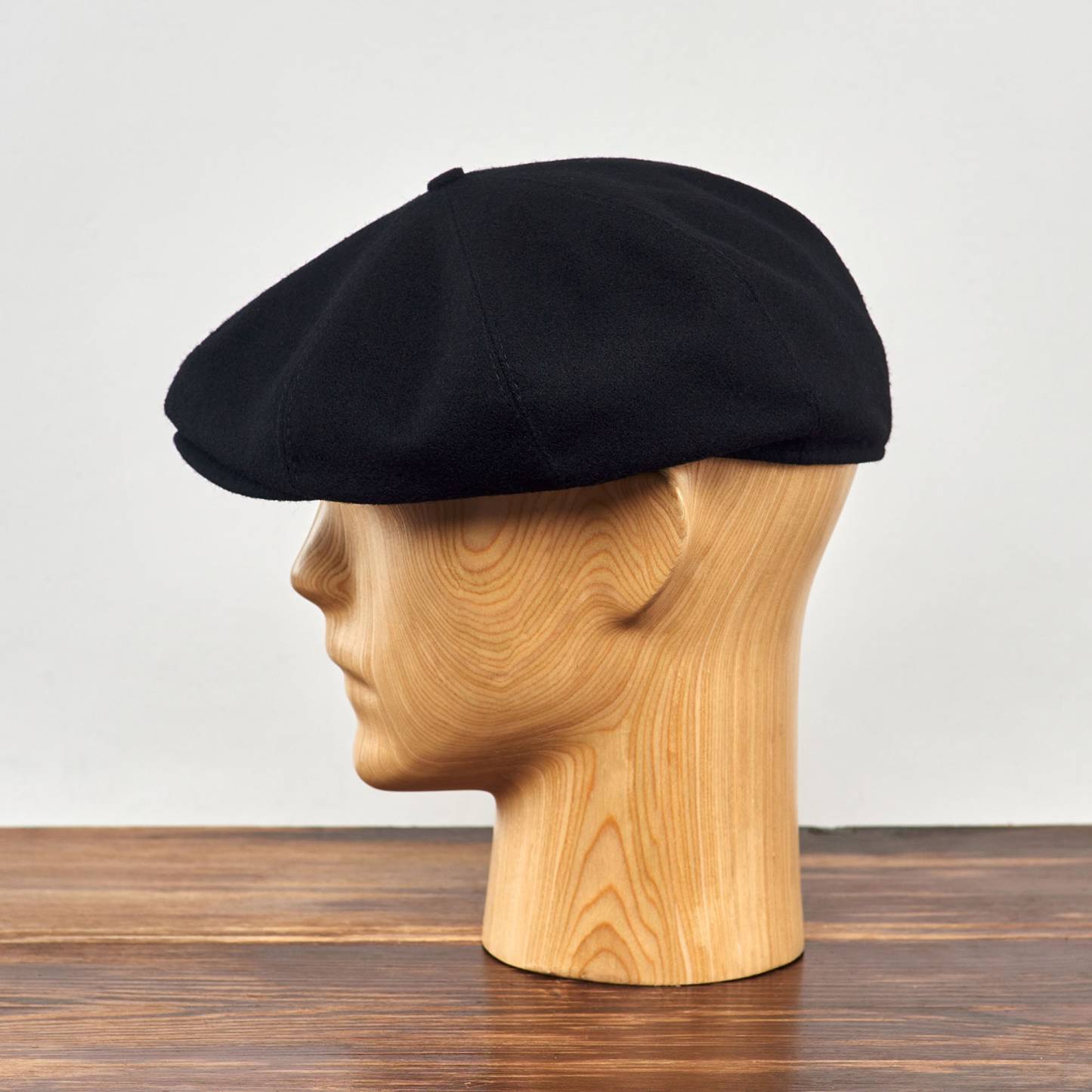 PEAKY CAPS Genuine Scottish Harris Tweed 8 Panels Man Cap Black