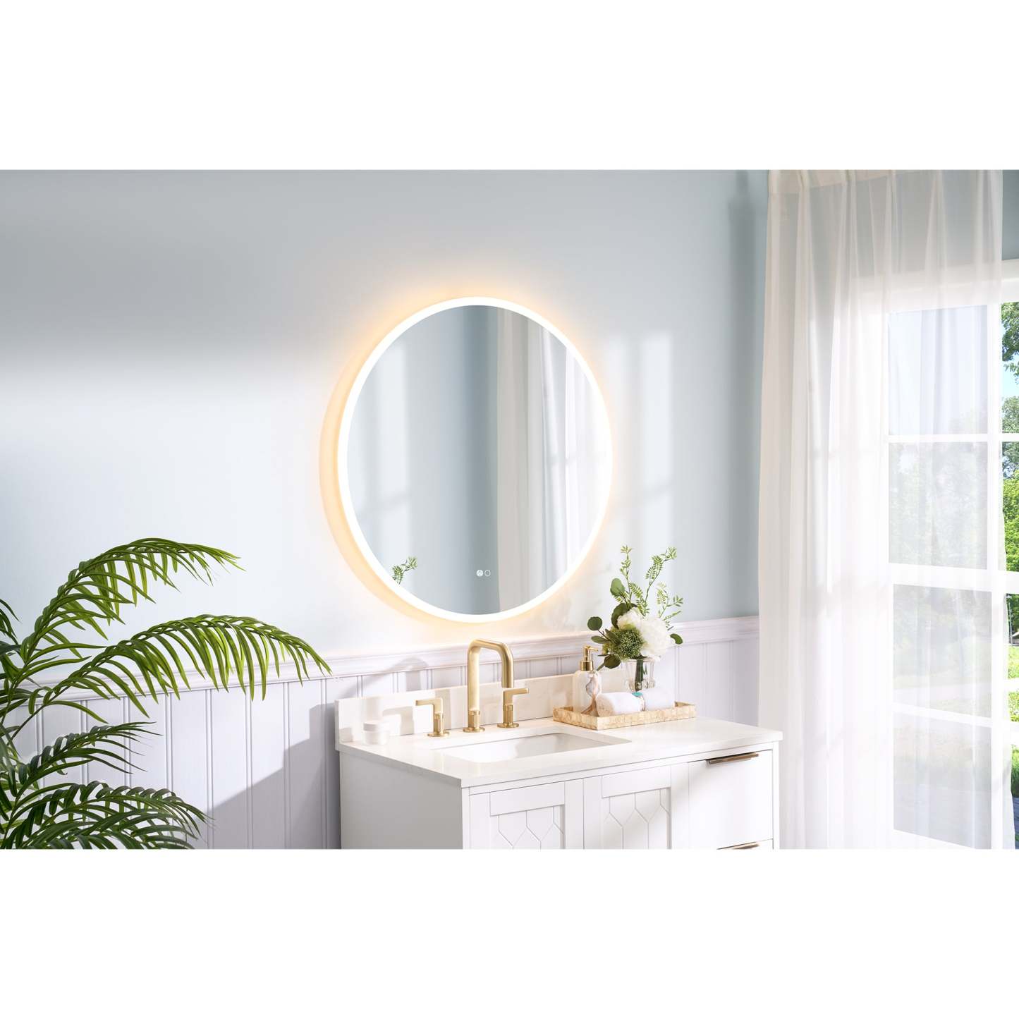 32 in. W x 32 in. H Round Frameless Anti-Fog LED Light Dimmable Wall Mount Bathroom Vanity Mirror-Arrisea