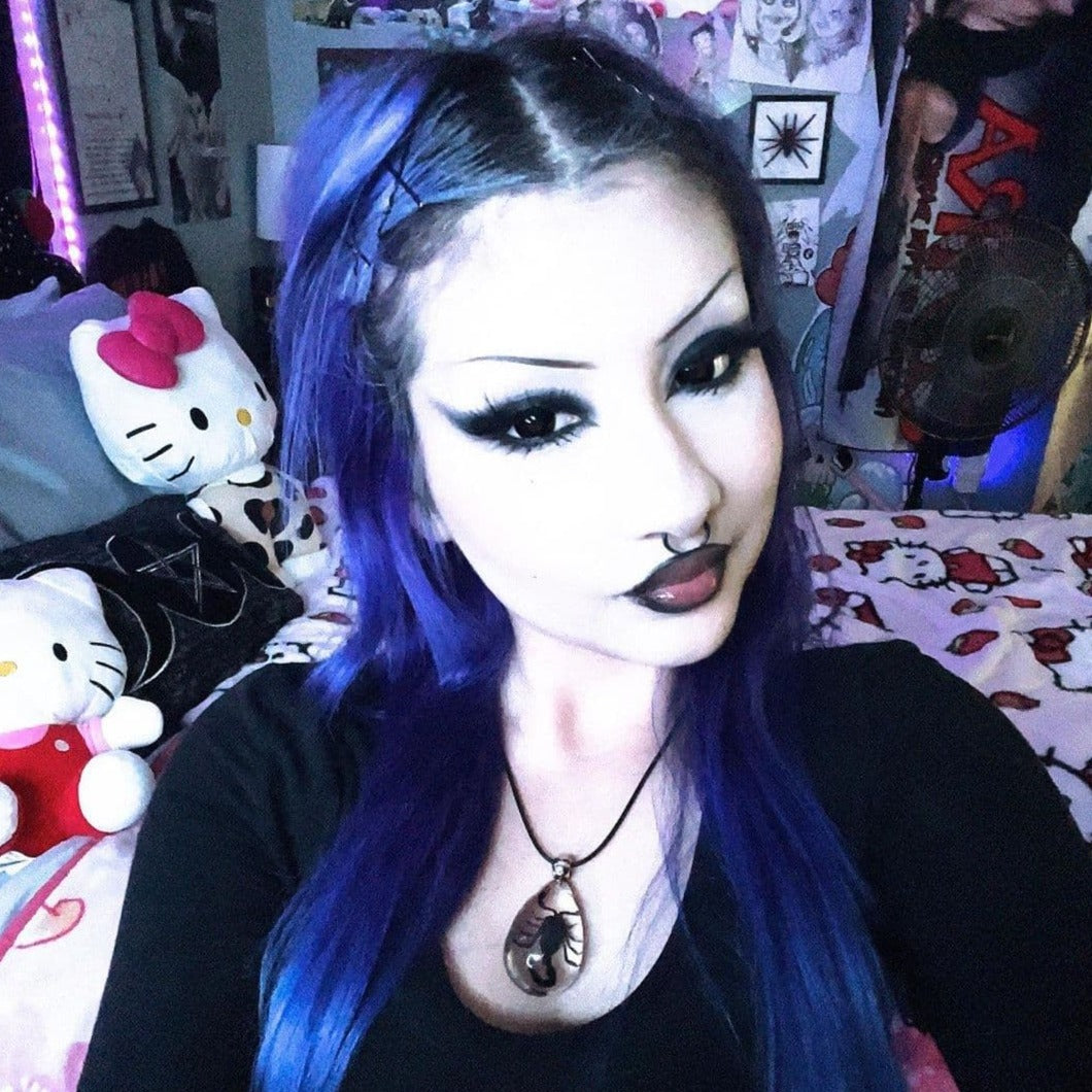 Rana's Sullen Doll Eye 17mm Mini Sclera Contact Lenses(12 months of use)