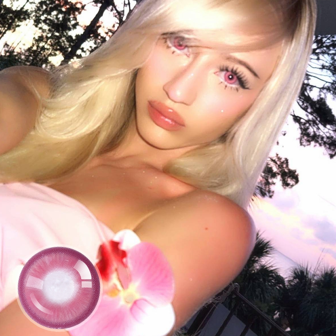 Brooklyn's Cassiopeia Contact Lenses