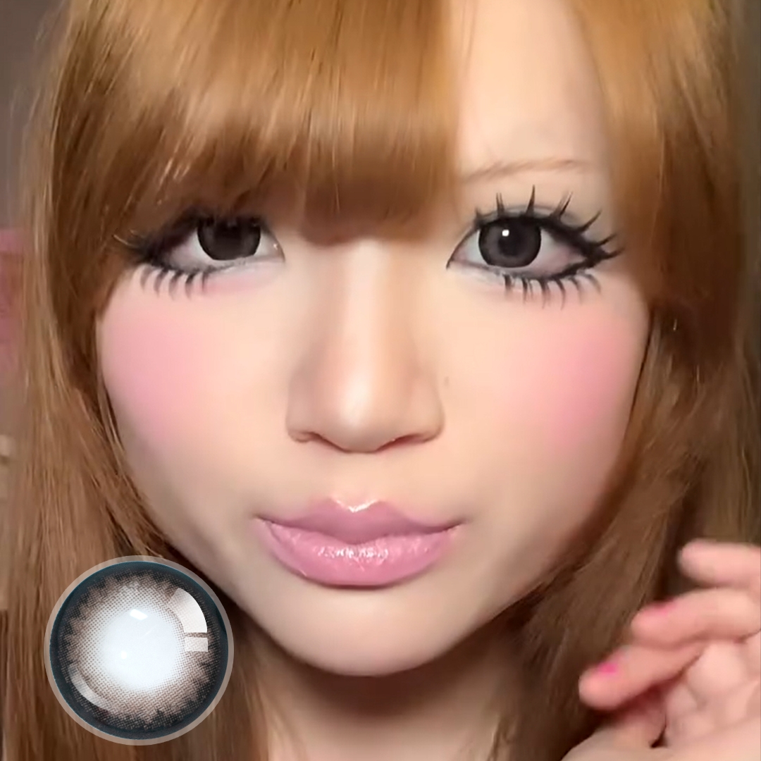 Phokyo's Daily Amber Contact Lenses