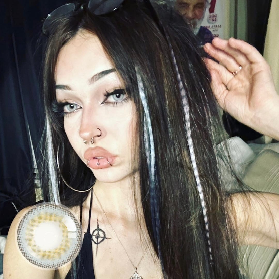 Vegas Girl Contact Lenses