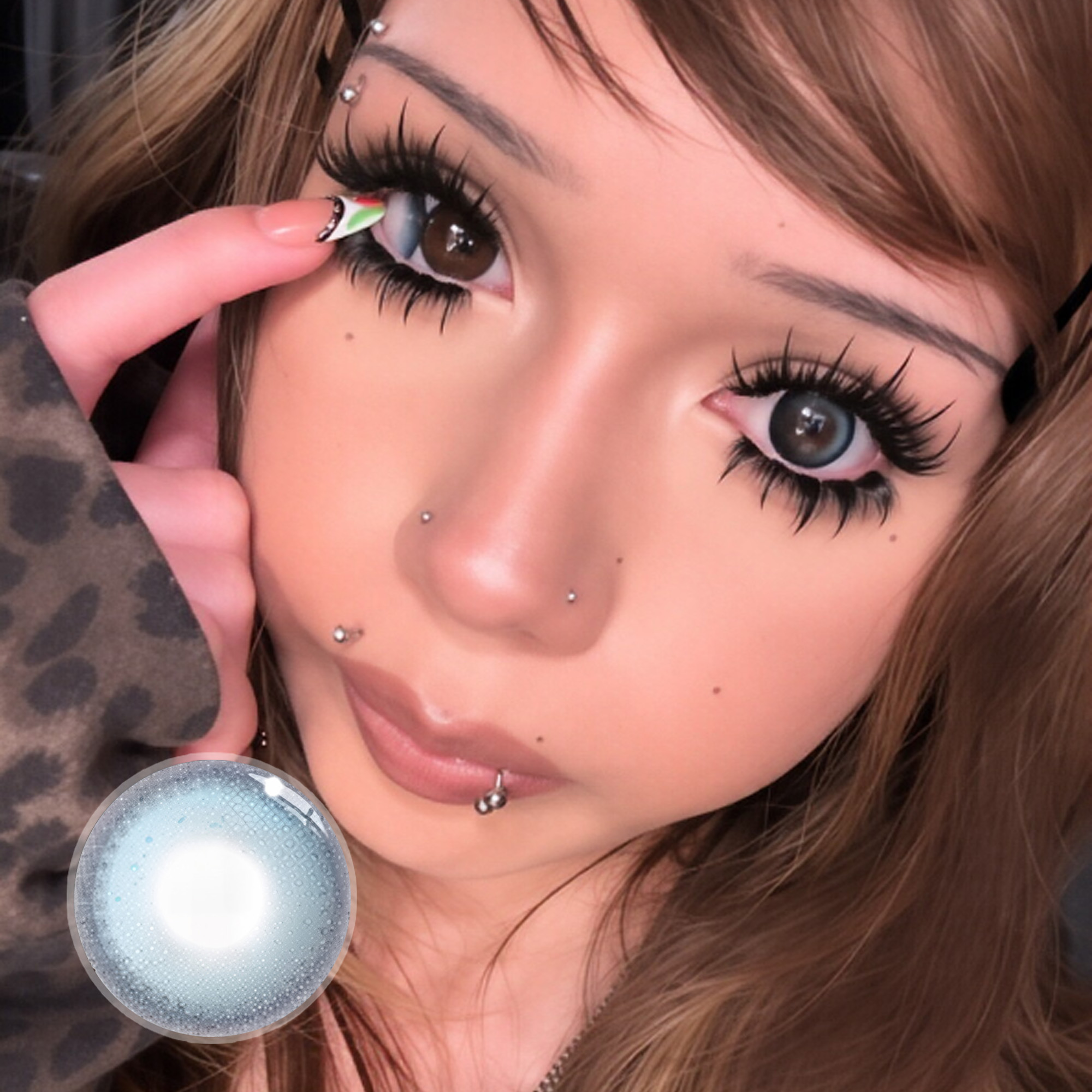 mel.__.melll X Airy Blue Contact Lenses