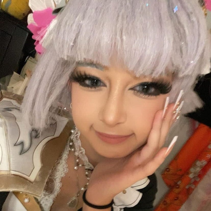 Grey Dahlia Contact Lenses