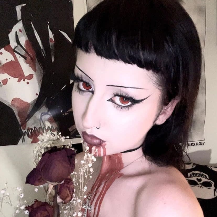 Blood Moon Contact Lenses