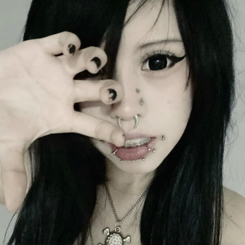 Rana's Sullen Doll Eye 17mm Mini Sclera Contact Lenses(12 months of use)