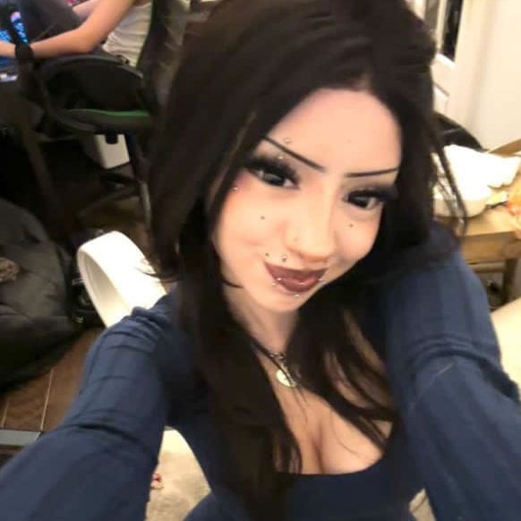 Rana's Sullen Doll Eye 17mm Mini Sclera Contact Lenses(12 months of use)