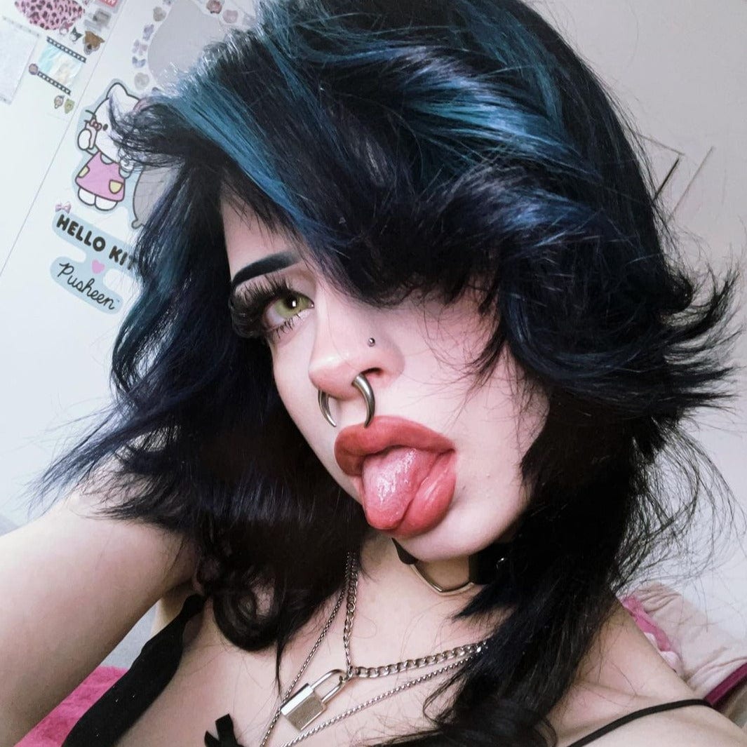 Hazel Girl Contact Lenses