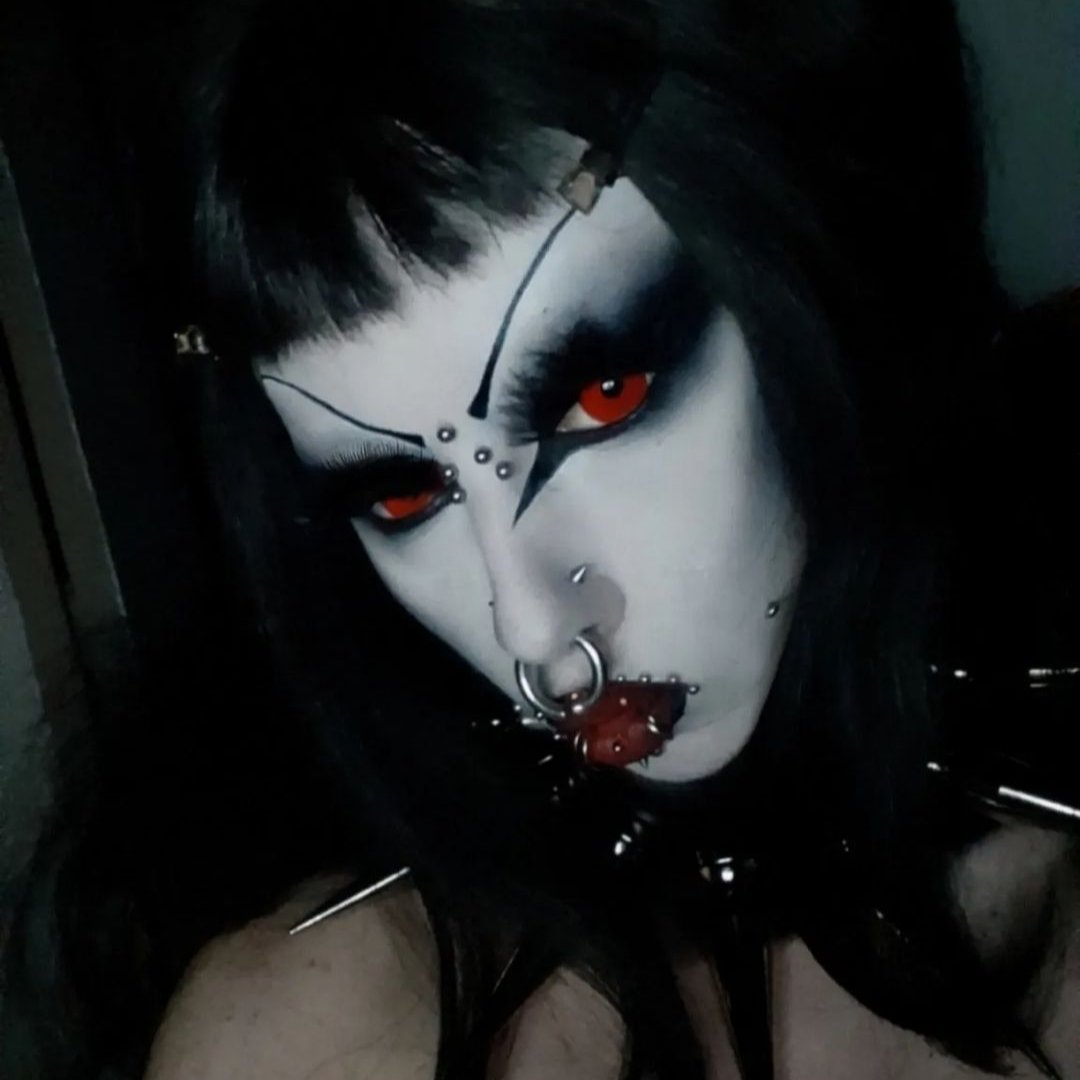 FAE'S Red Demon Doll Eye Mini Sclera Contact Lenses (17MM)