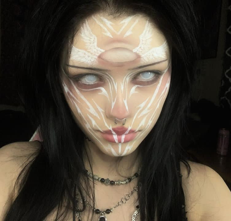 Cat's Gridding White Contact Lenses