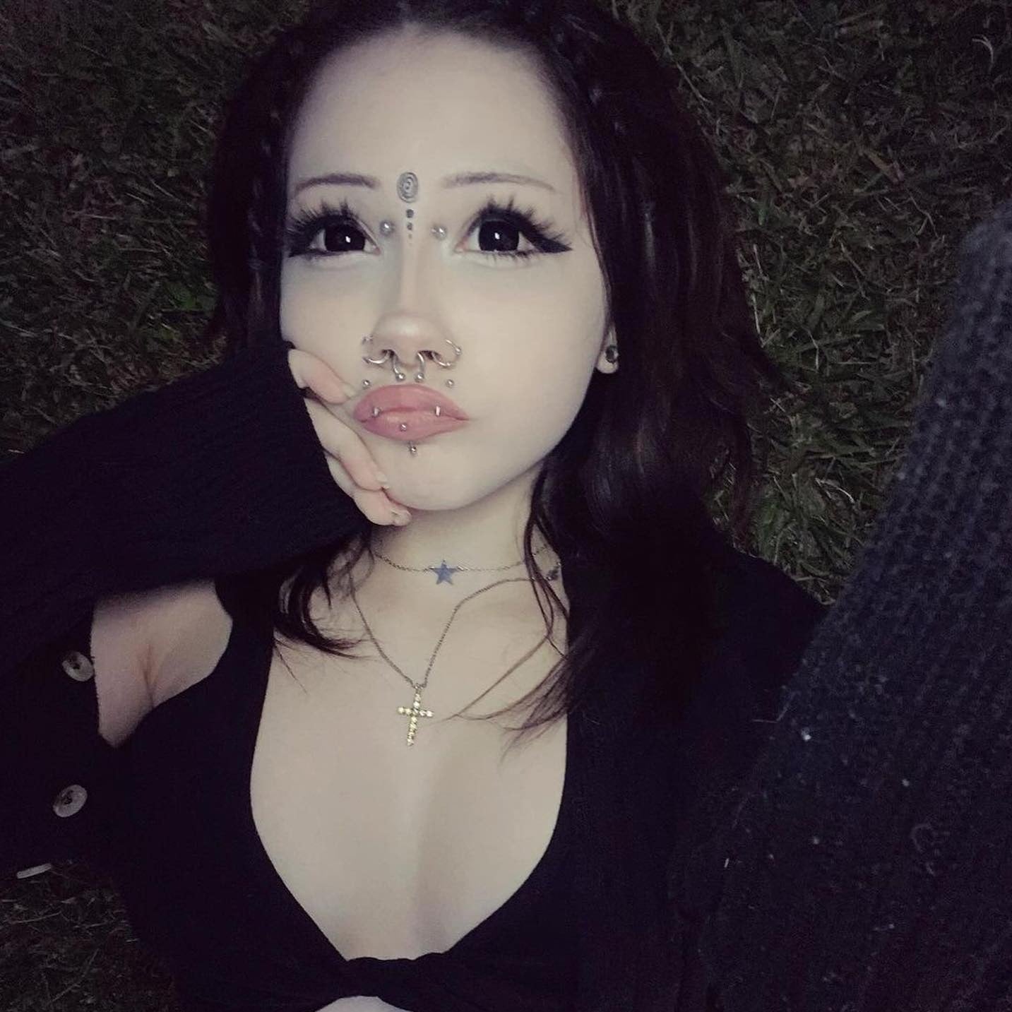 Rana's Sullen Doll Eye 17mm Mini Sclera Contact Lenses(12 months of use)