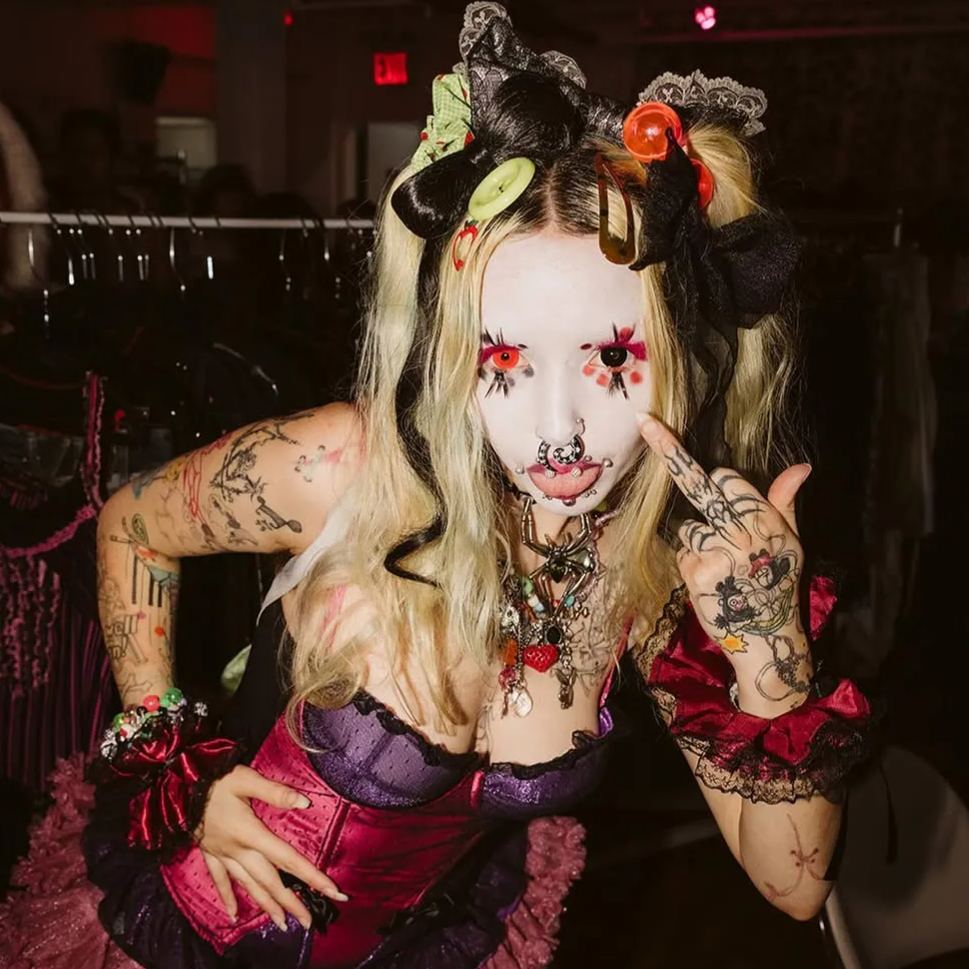 FAE'S Red Demon Doll Eye Mini Sclera Contact Lenses (17MM)