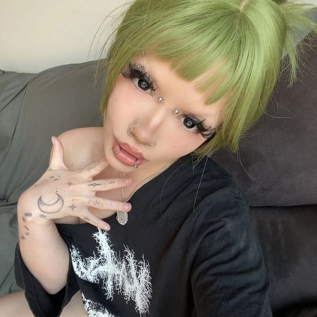 Linn's Dollie Darknight Black Contact Lenses