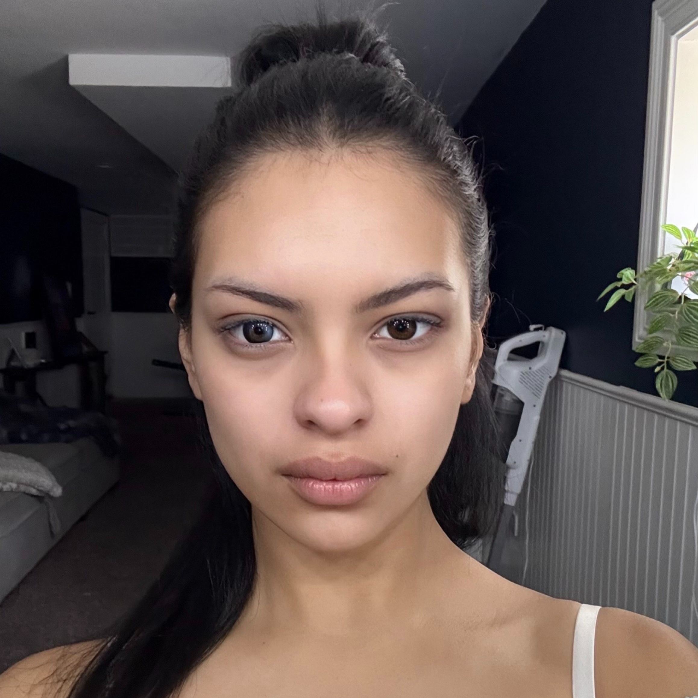 Poopie's Airy Blue Contact Lenses