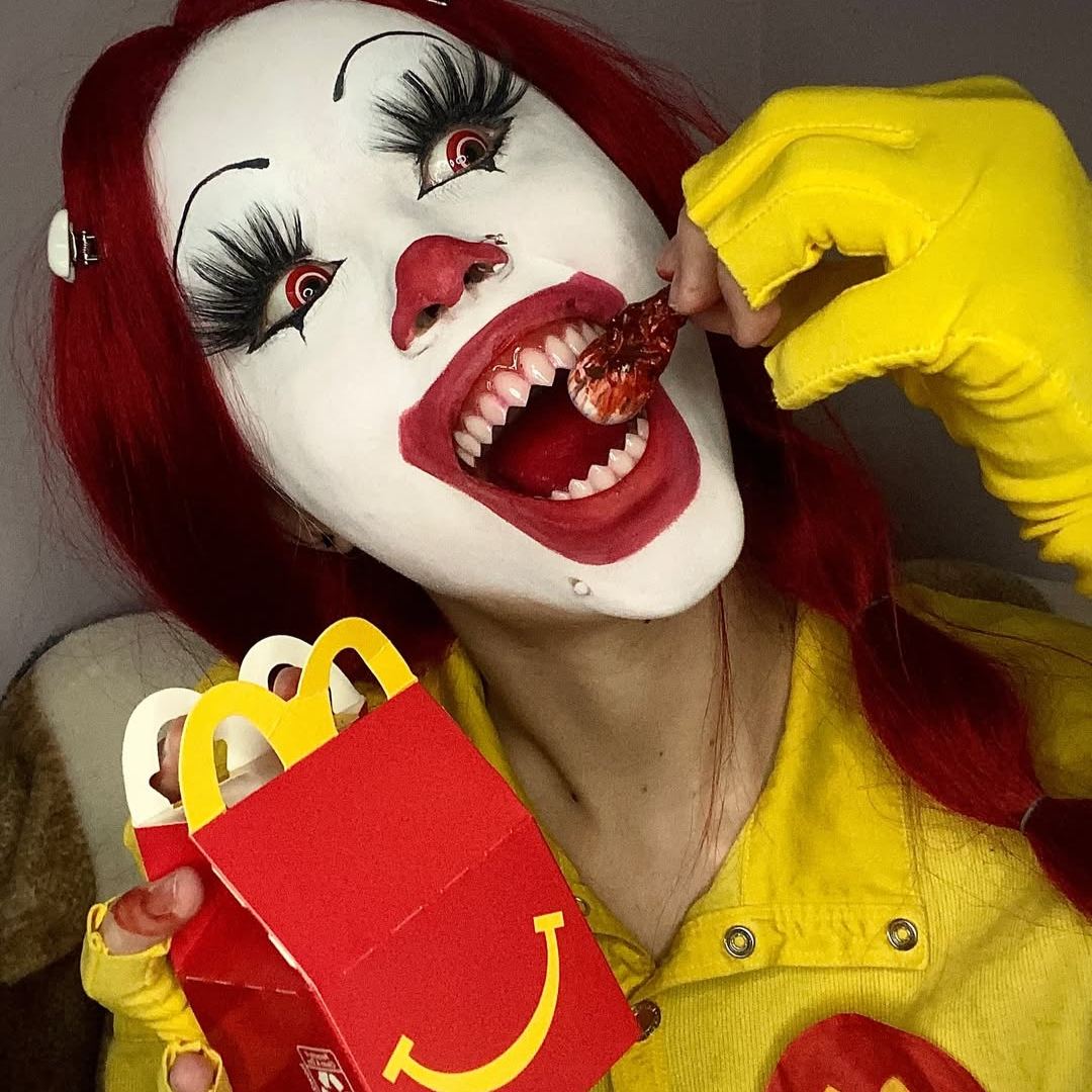 Goth Dizzy Red Contact Lenses