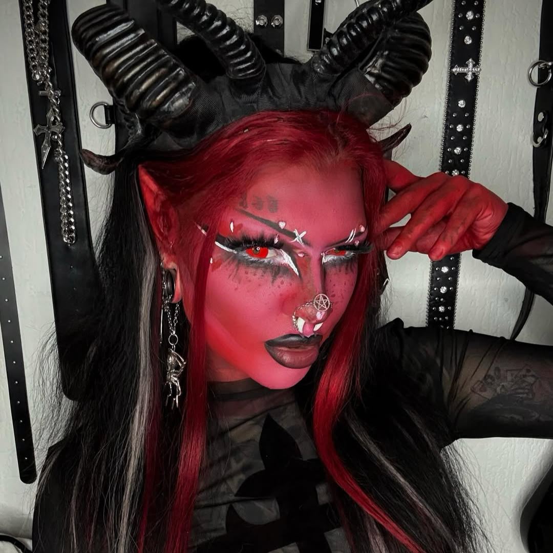Red Demon Doll Eye Mini Sclera (Halloween) Contact Lenses (17MM)