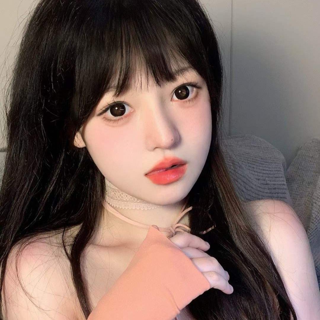 Good Bad Girl Contact Lenses