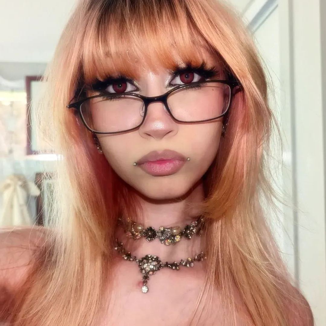 Ary's Blood Moon Contact Lenses