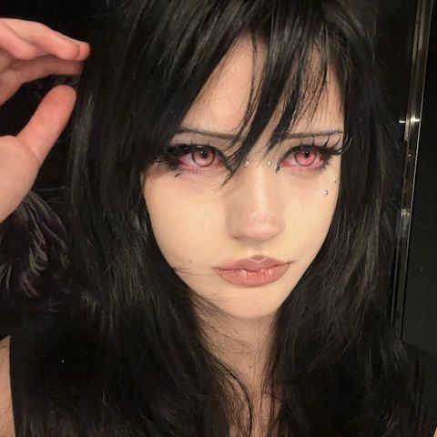 LIV10's Pinklemonade Contact Lenses