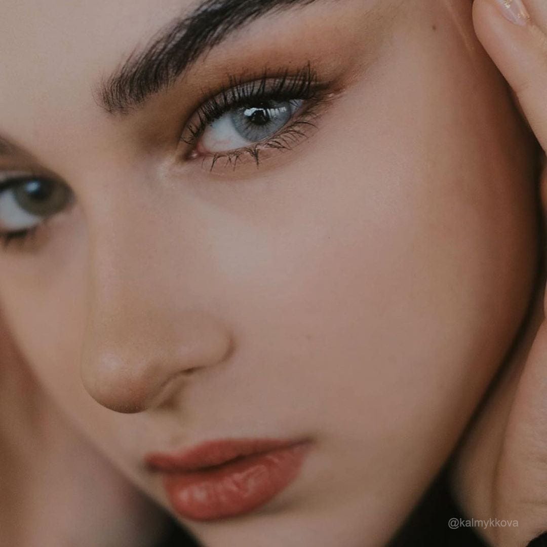 Polar Lights Gray Contact Lenses