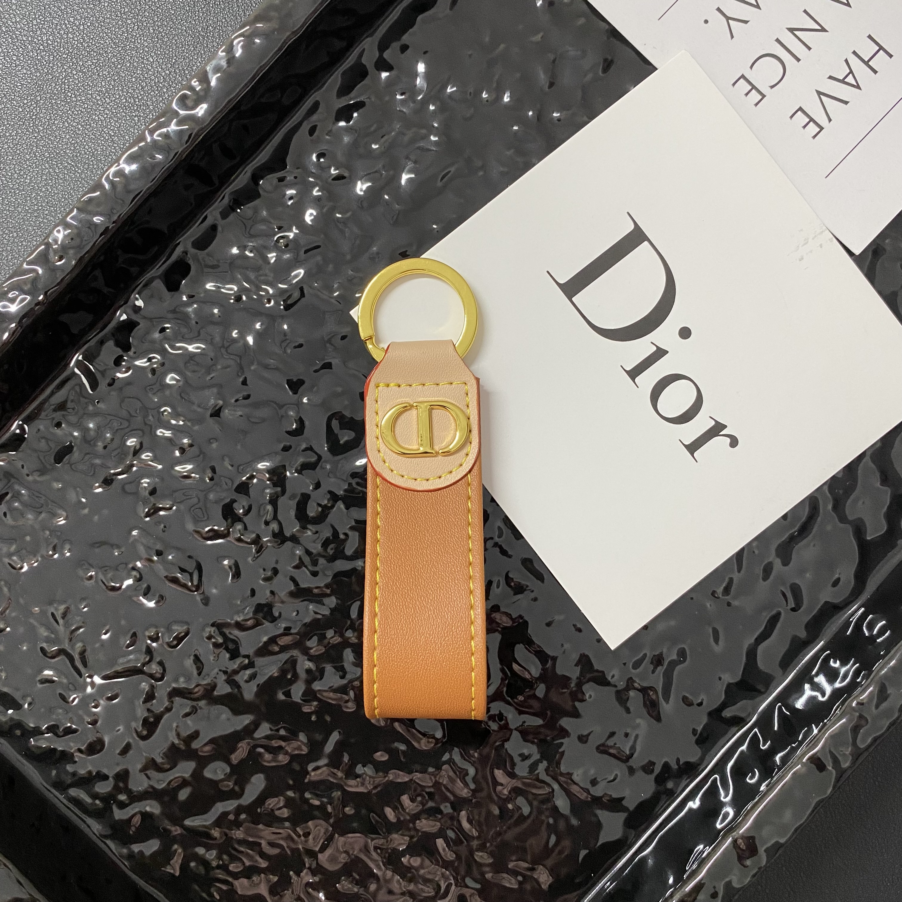 Luxury Leather Convenient Keychain