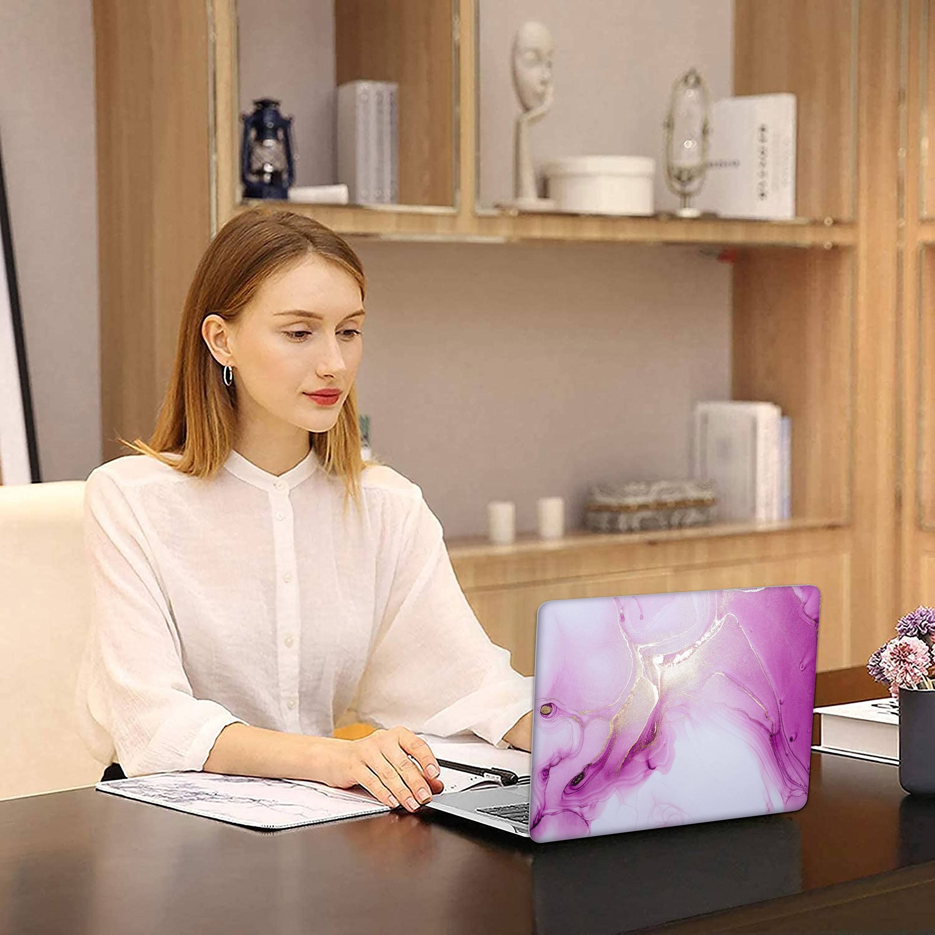 Fragrant Cold Macbook Case-BELKCASE