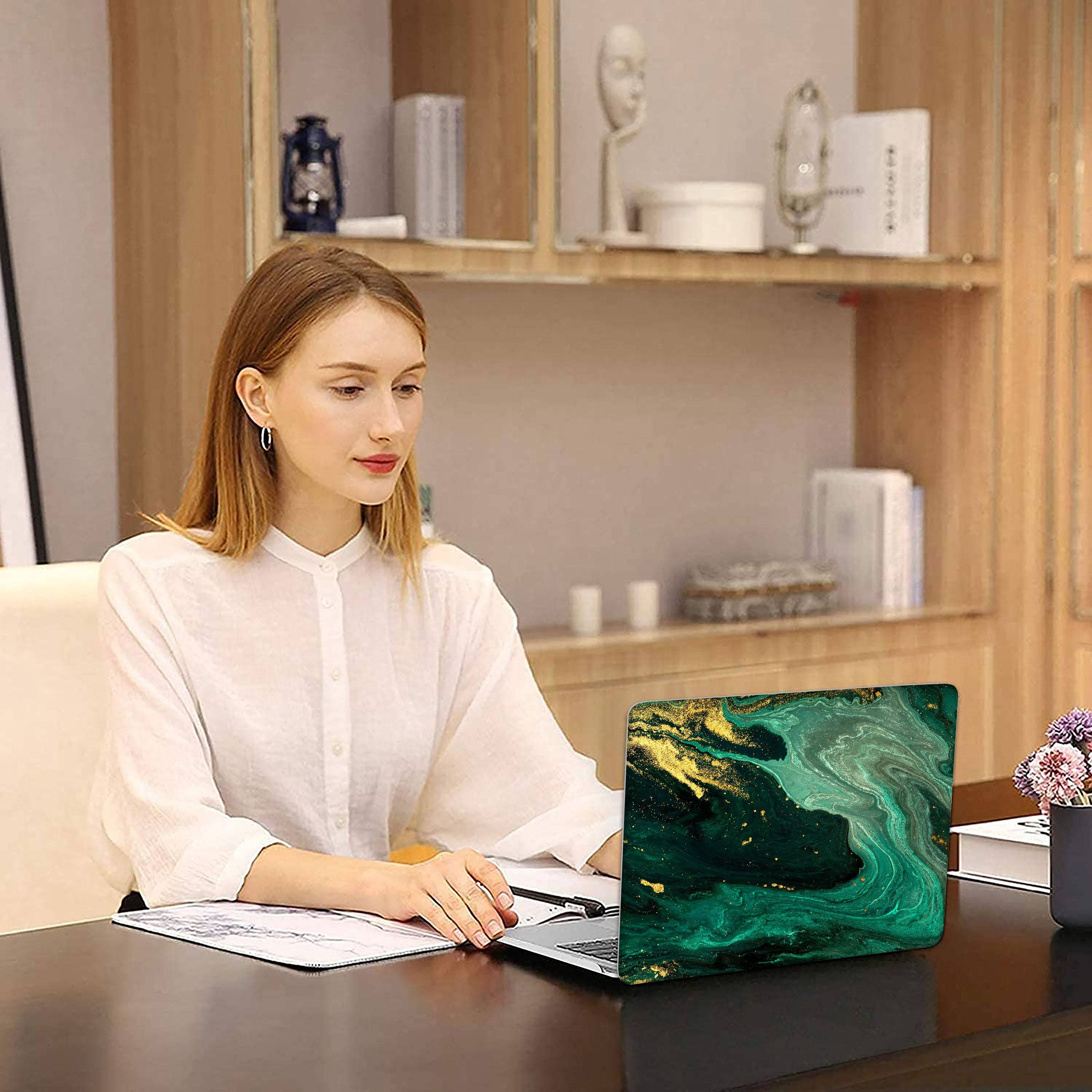 Enamored Macbook Case-BELKCASE