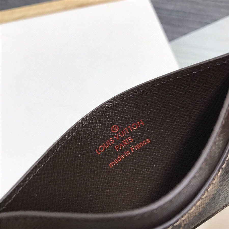 Classic Leather V Wallet Card Holder