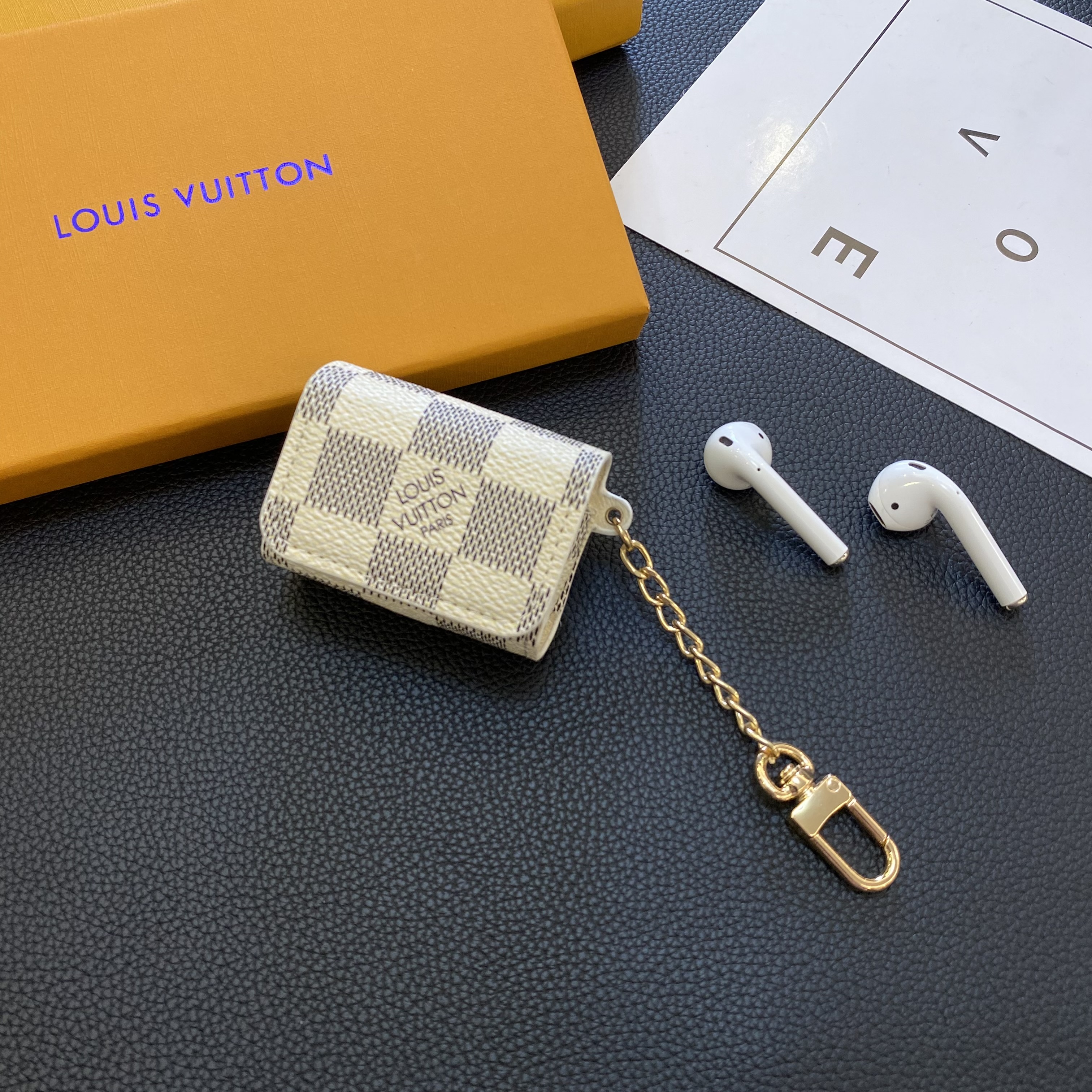 Classic Luxury Leather Airpods Case