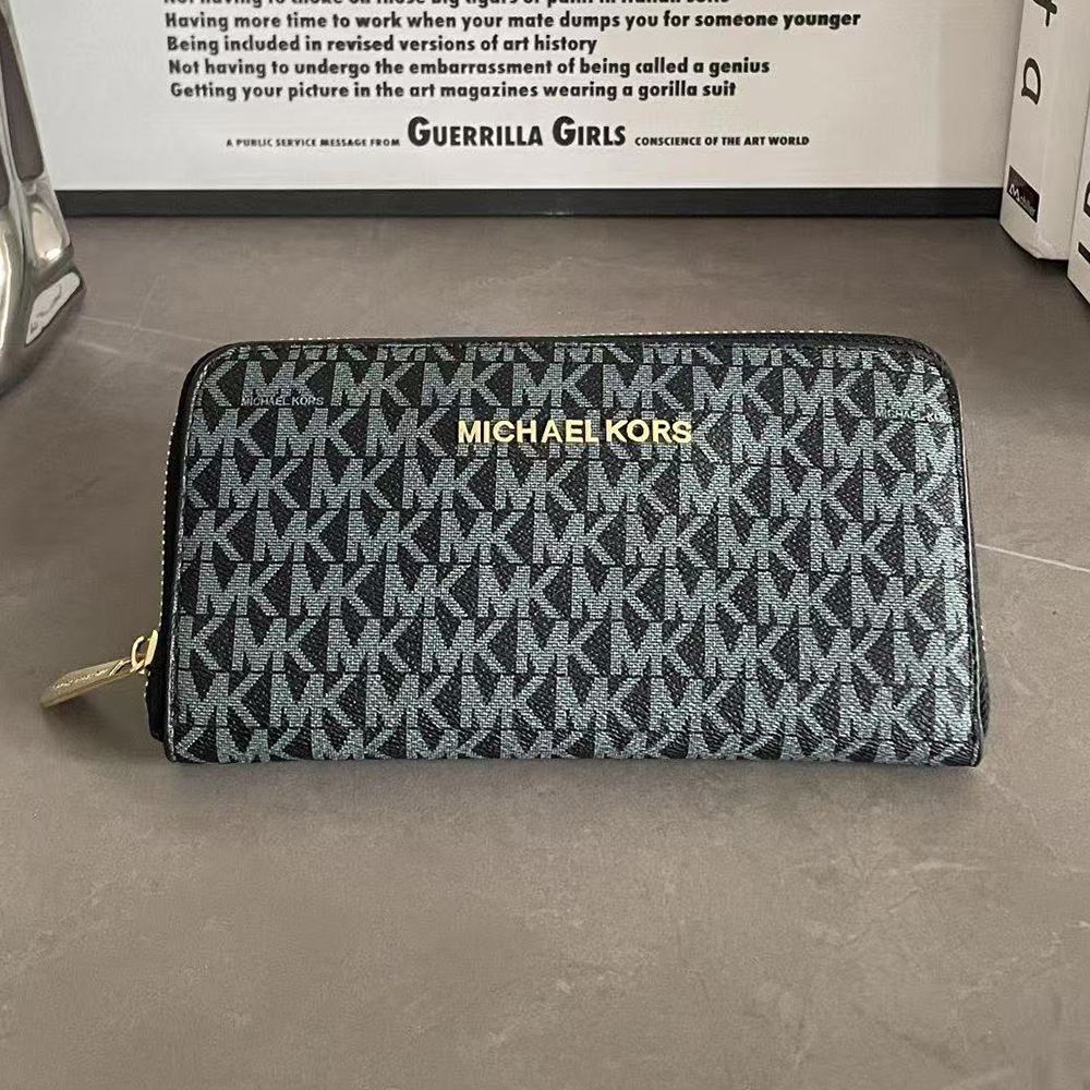 luxurious Leather Zipper Long Wallet