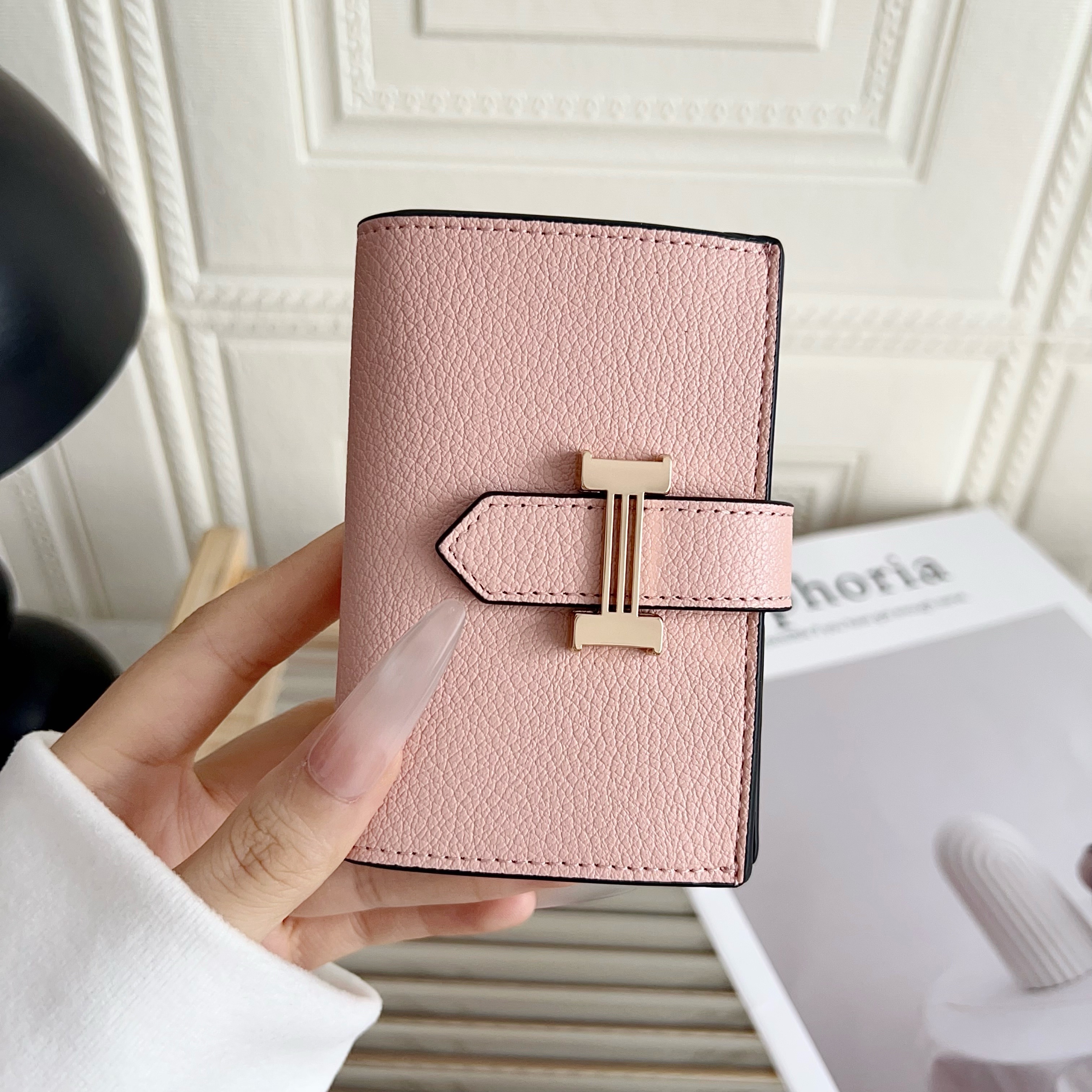 Hermès Classic Luxury Leather Wallet Card Holder & Coin Purse With Snap Closure