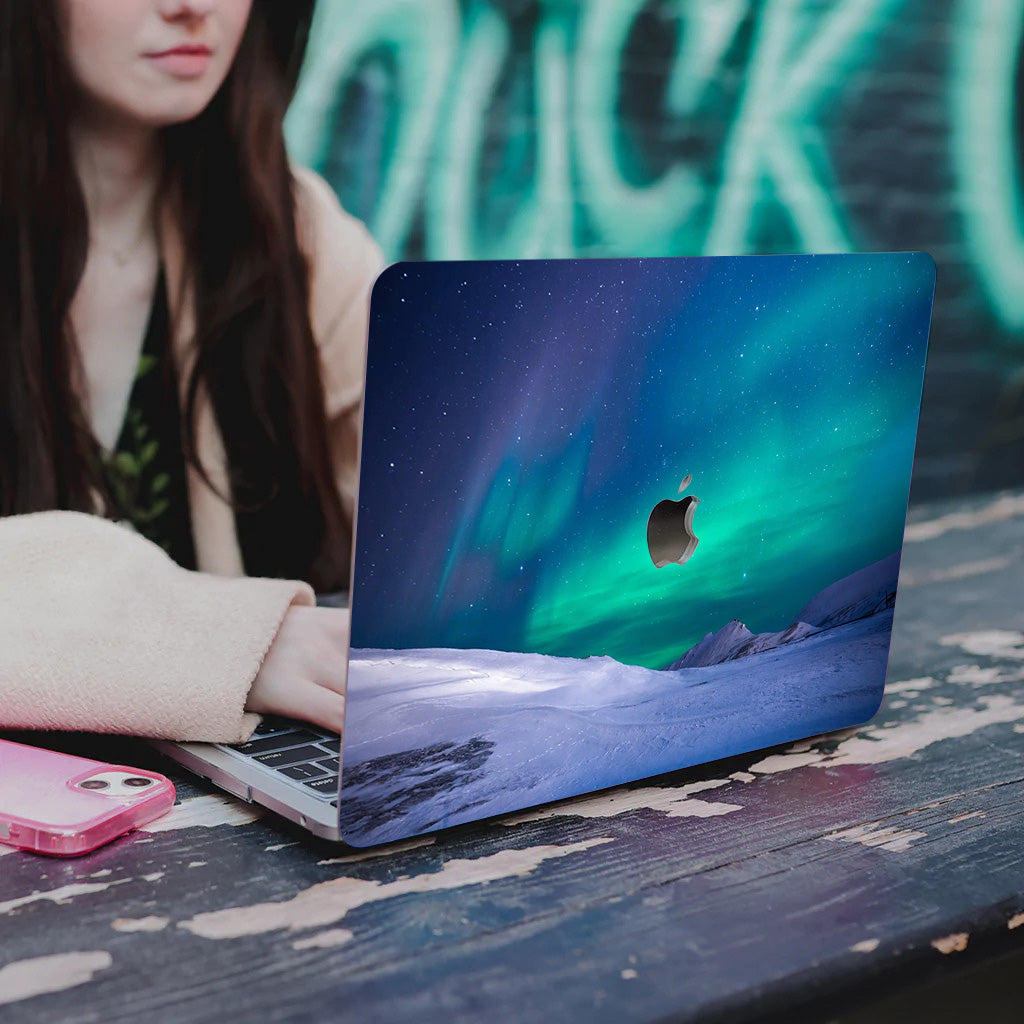 Aurora Macbook Case