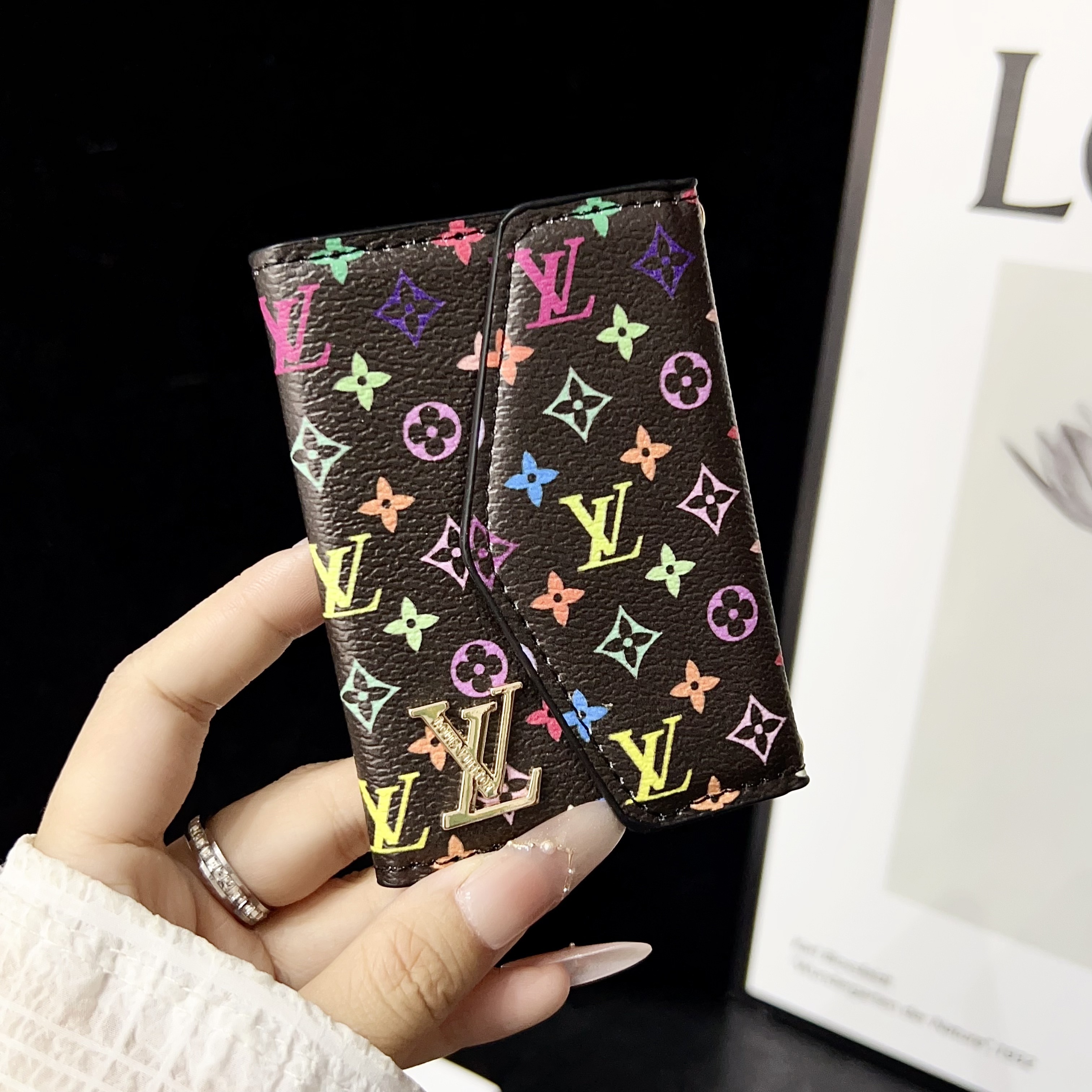 Louis Vuitton Gucci Luxury Leather Wallet Card Holder & Coin Purse With Snap Closure